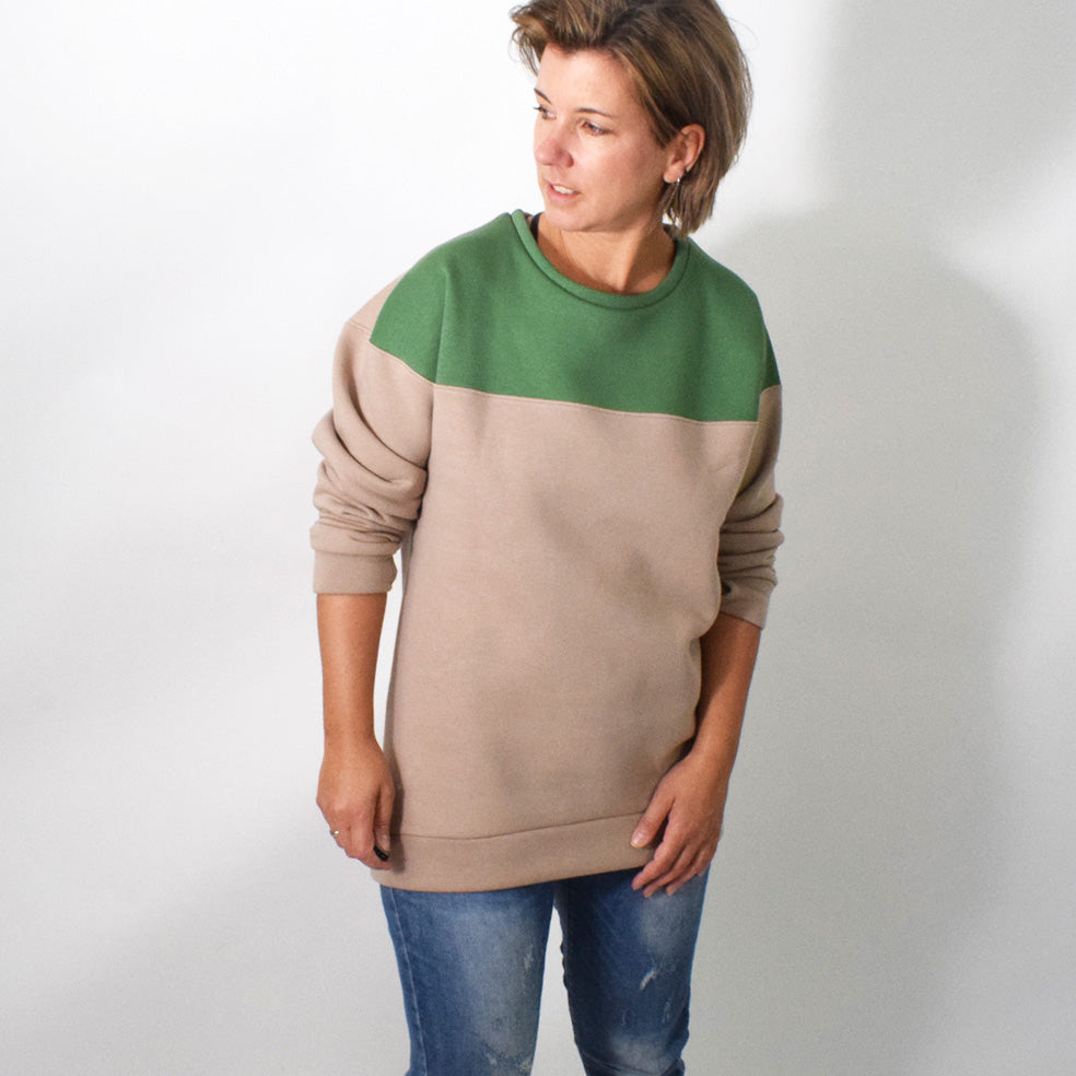 129-knotensweater-leni-pepunkt-schnittmuster-pulli-heavy-sweat-sand_waldgr-n-teilung-am-ap-b