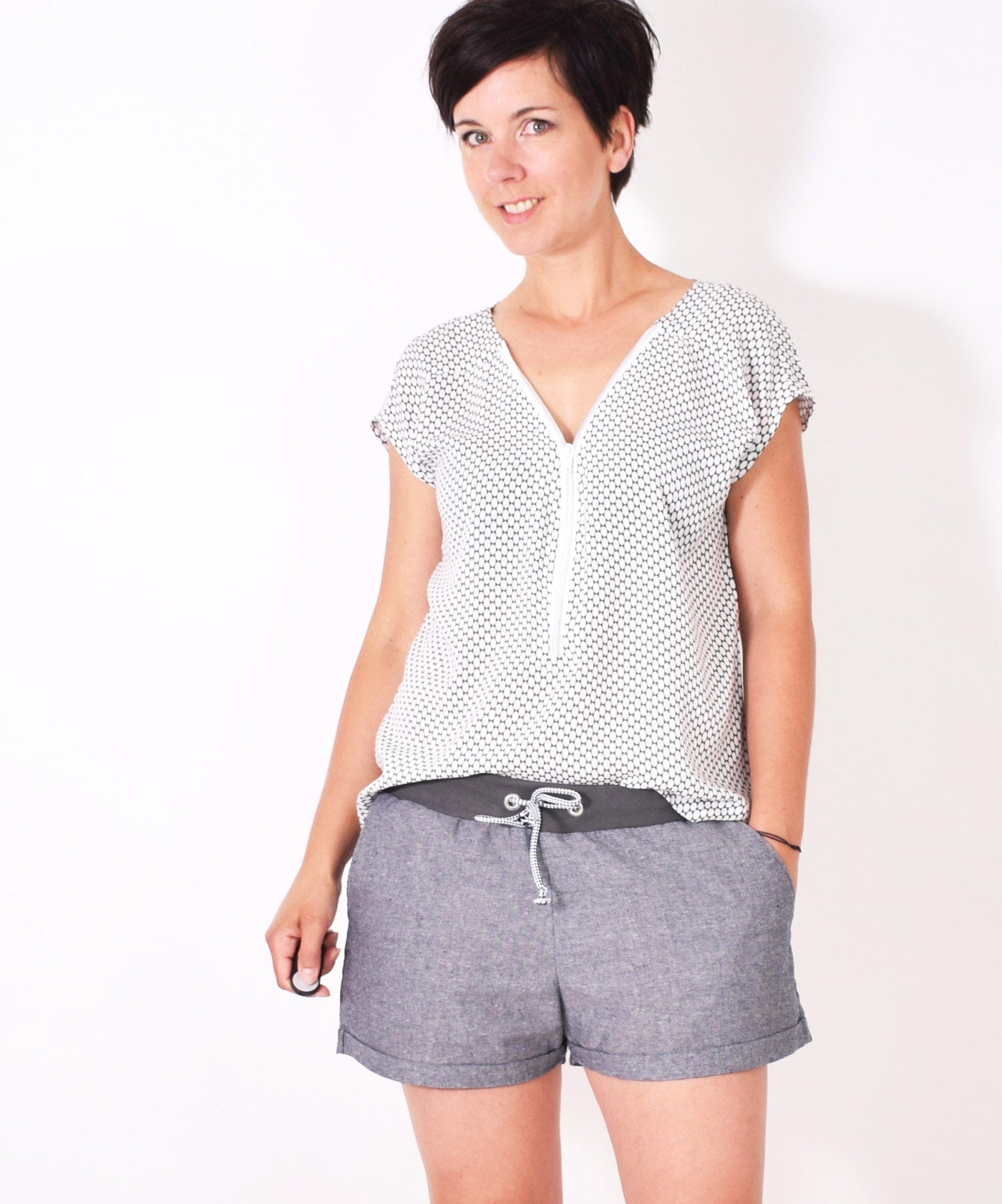 131-zipperbluse-schnittmuster-leni-pepunkt-grau-teaser-shop-hp