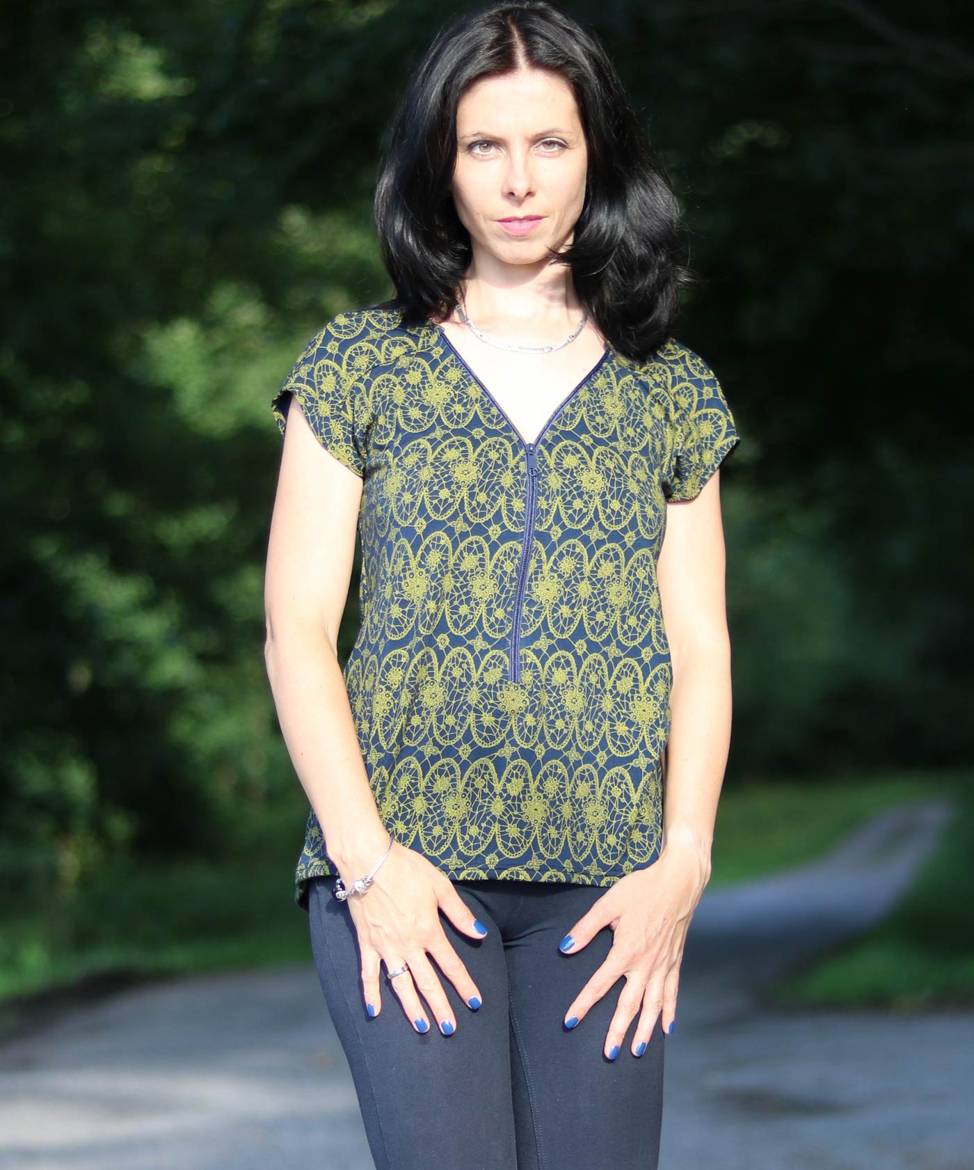 131-zipperbluse-schnittmuster-leni-pepunkt-nicole-hero-1