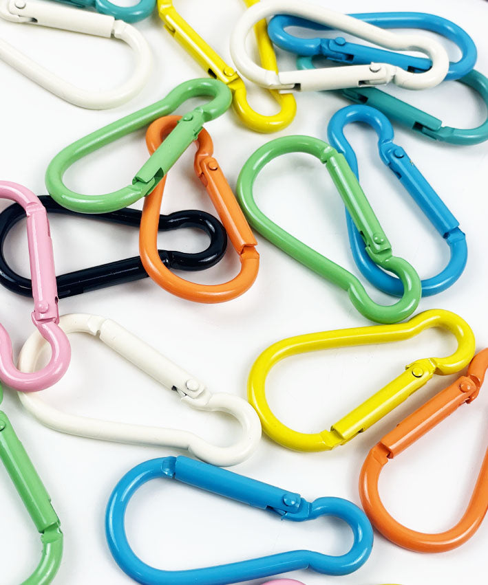 Bunte-Karabiner-4cm-2-leni-pepunkt
