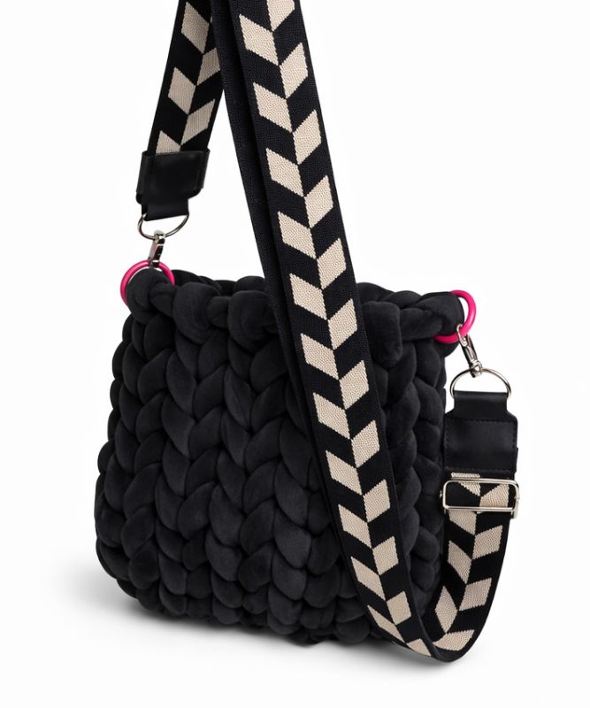CHUNKYtasche_24x21_cm_TEASER_1_800x800_4c0a6dd6-81d1-40c0-9f31-1a4b566565ce.jpg