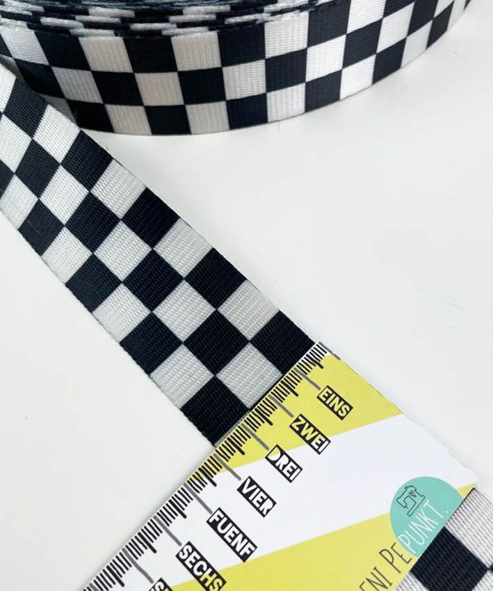 Gurtband-4-cm-glanzend-Zielflagge-2