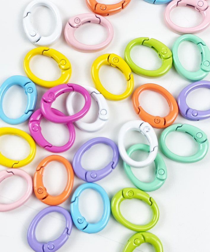 Karabiner-Oval-div-Farben-Teaser-1