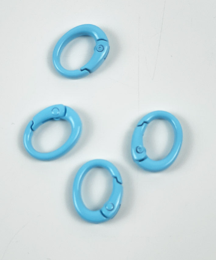 Karabiner-Oval-div-Farben-hellblau