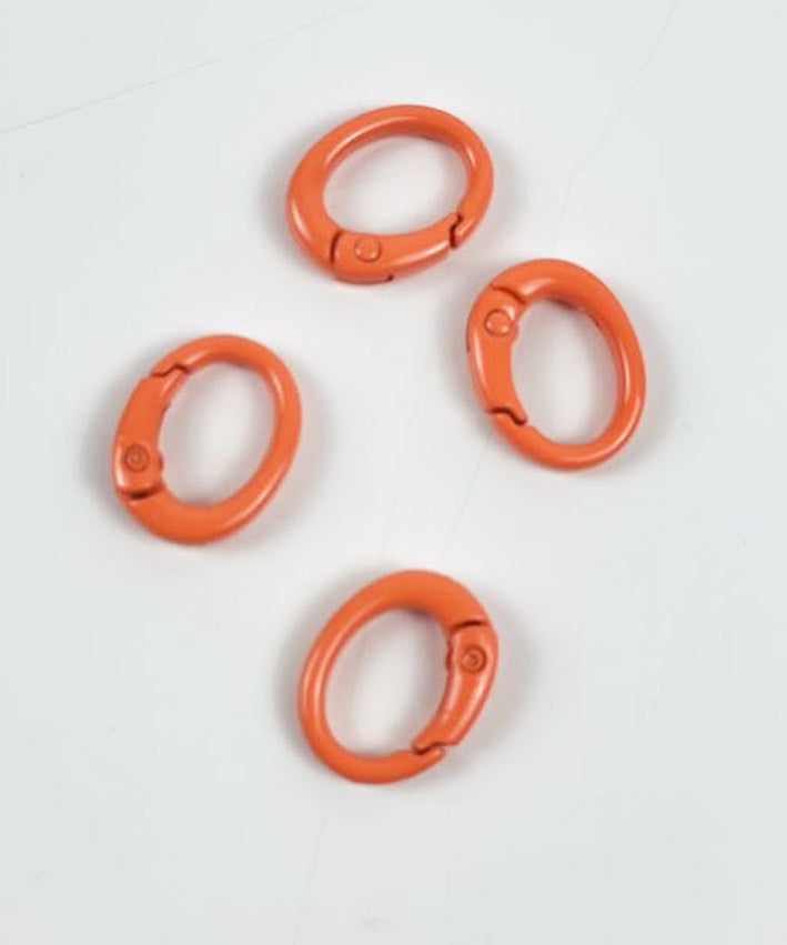 Karabiner-Oval-div-Farben-orange