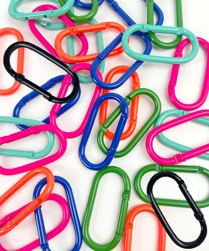 Karabiner-lackiert-5-Farben-leni-pepunkt-Teaser-1-NEU