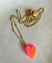 Kette Acrylherz Teaser 1