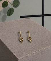 Ohrstecker Knoten Gold