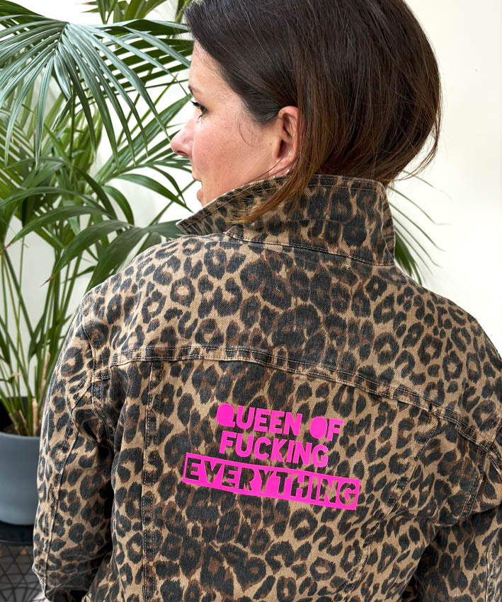 PLOT Queen of FUxxING EVERYTHING leni pepunkt 1