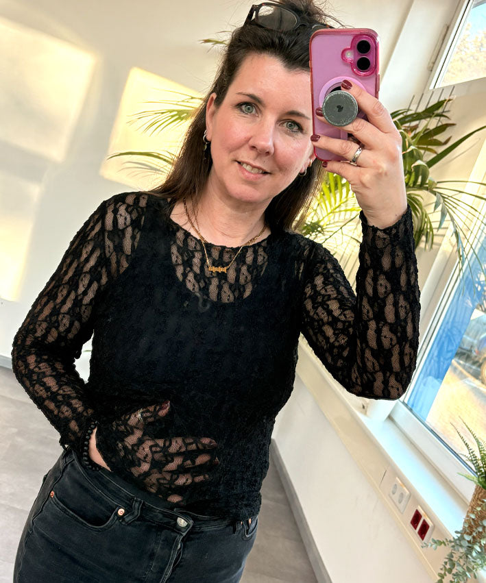 Spitzenshirt Schwarz Teaser 1