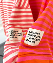 Streifen LIFE ISNT PERFECT Teaser 16