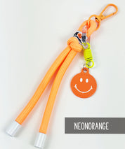 Taschenanhanger-Schlusselband-Smiley-Neonorange-leni-pepunkt