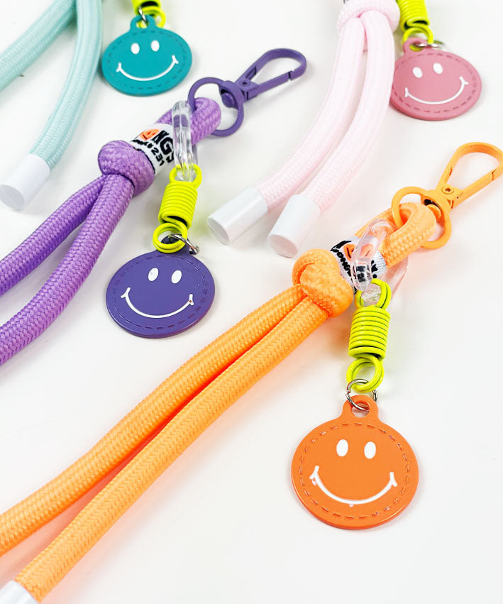 Taschenanhanger-Schlusselband-Smiley-Ubersicht-2-leni-pepunkt