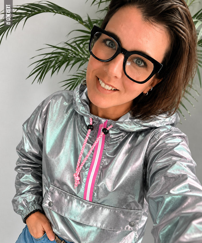 WINDbreacker_Schnittmuster_leni_pepunkt_Regenjackenstoff_metallic_KI.jpg