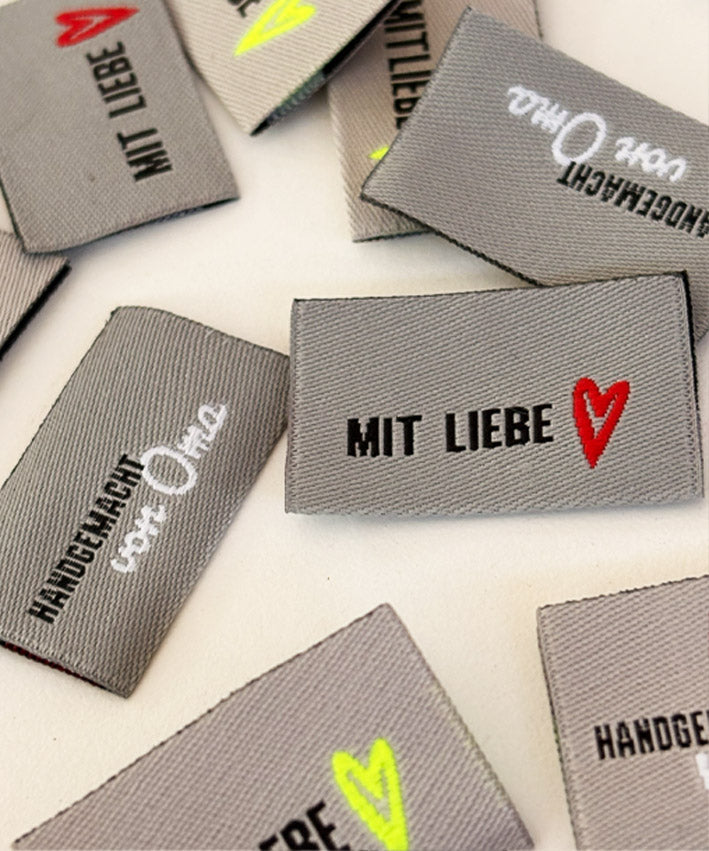 Webetikett 3x2 cm handgemacht von Oma_Herz 2 Fbn Teaser 1
