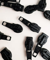 ZIPPER | ZIP | REVERSED | black