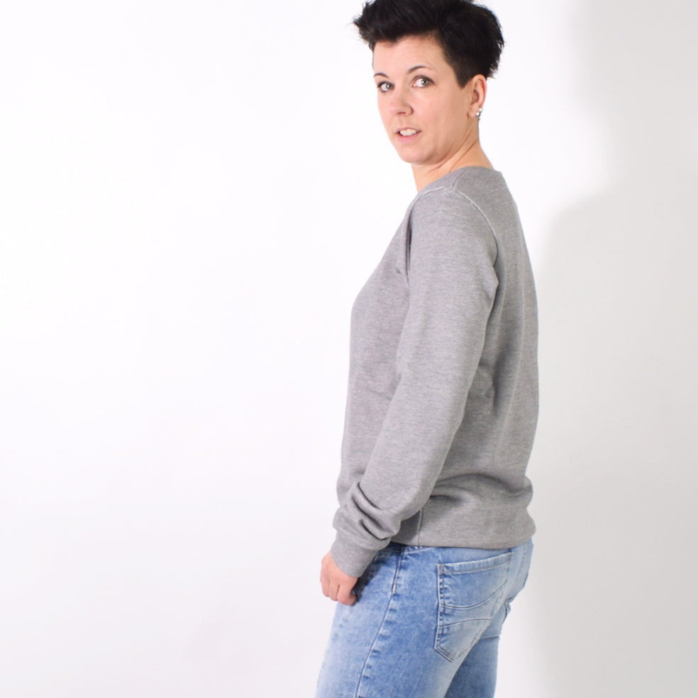 basicsweater-leni-pepunkt-schnittmuster-uni-grau-1-1a