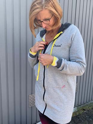 chaos-hoch-5-longsweaterjacke-leni-pepunkt-2