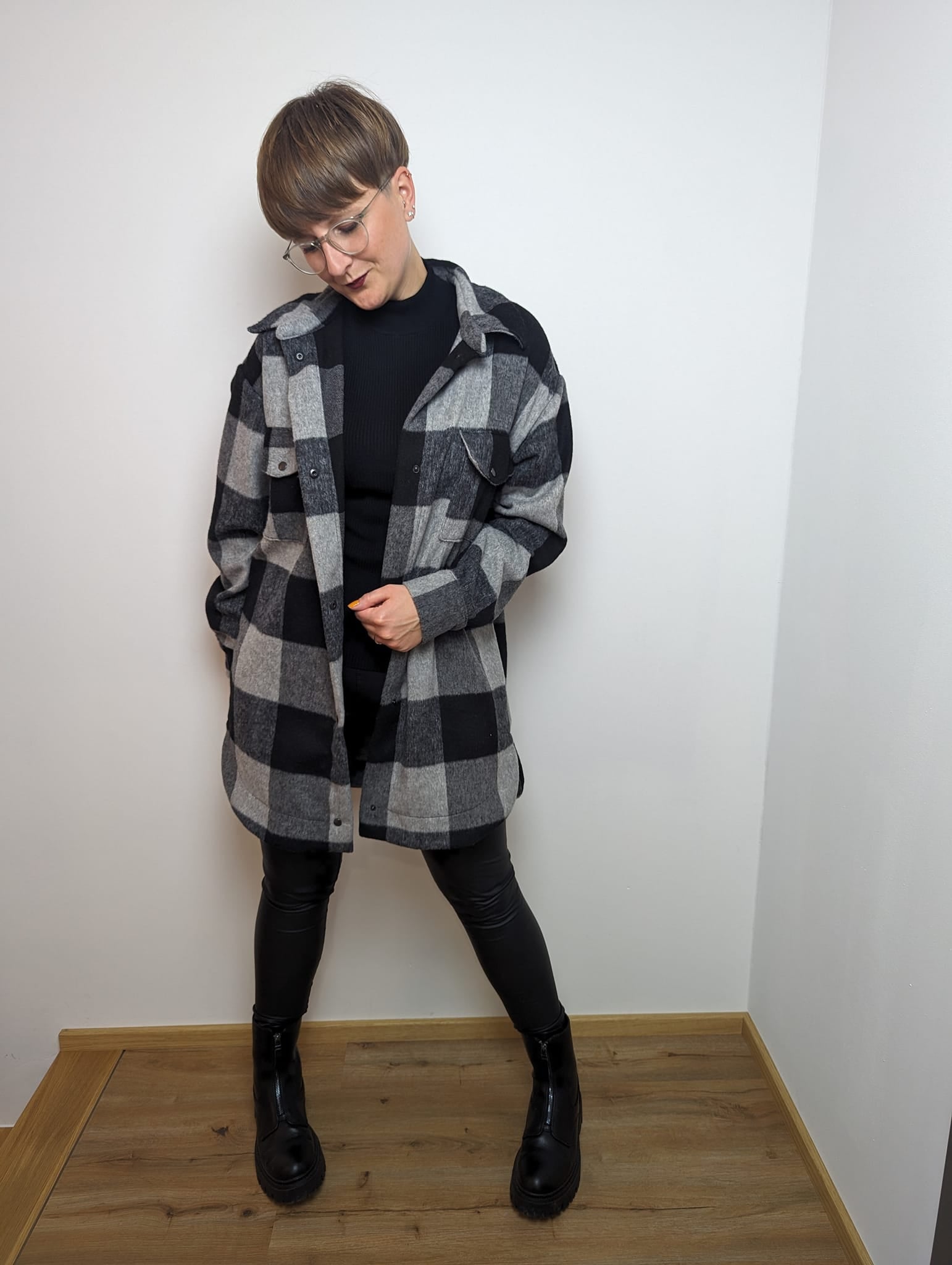 cornelia-_shaket-karo-schwarz-grau-4