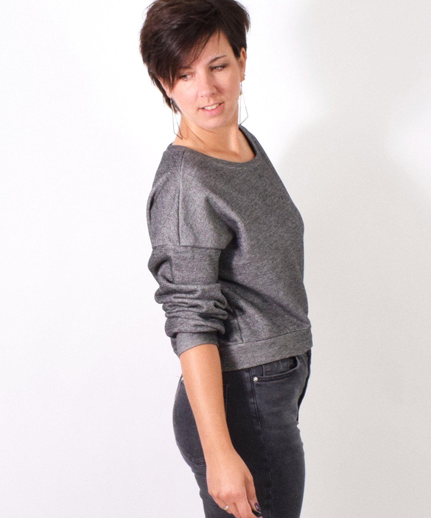 croppedsweater-leni-pepunkt-schnittmuster-grau-teaser-shop-1