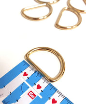 d-ring-gold-1-leni-pepunkt