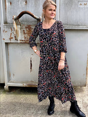 frau-poorthuis-bohokleid-leni-pepunkt-schnittmuster-1