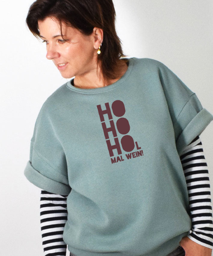 hohohol-mal-wein-auf-unisexoversizedsweater-teaser-1