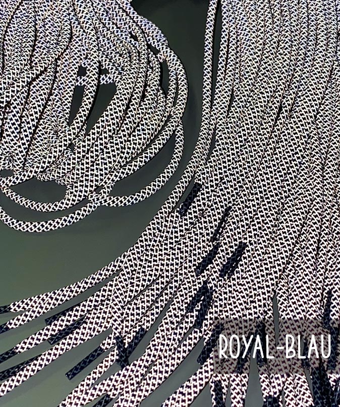 hoodie-kordel-reflective-royalblau-lenipepunkt-teaser