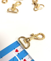 karabiner-2cm-gold-2-leni-pepunkt