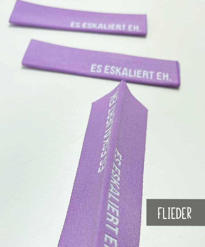 leni-pepunkt-einnaeher-es-eskaliert-eh-b