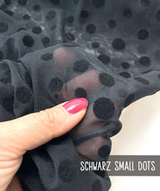 mesh-flock-lenipepunkt-schwarz-small-dots-3