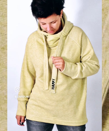 raglan-pulli4men-hp-hochkant-teaser-gelb-yvonne