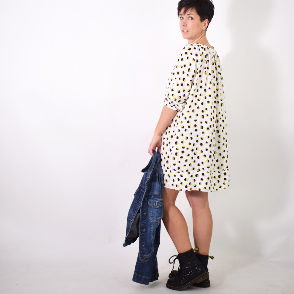 raglankleid-leni-pepunkt-schnittmuster-weiss-tupfen-1