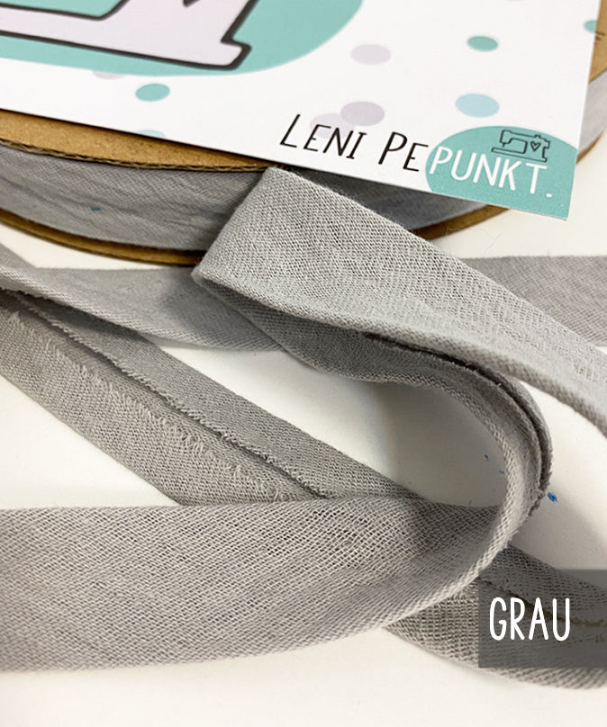 schr-gband-musselin-grau-lenipepunkt-teaser