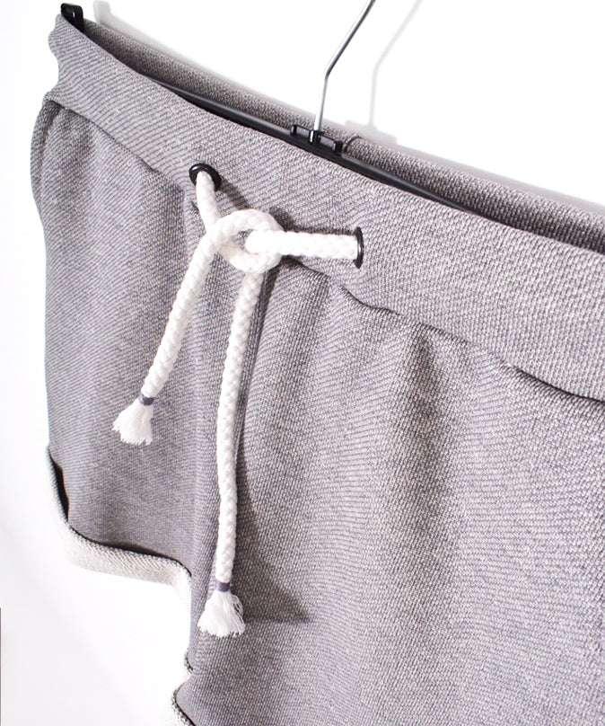 shortyhose-leni-pepunkt-schnittmuster-frenchterry-grau-b