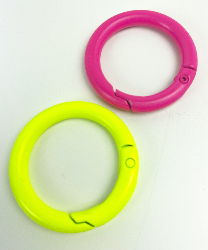 taschenring-lackiert-2-farben-leni-pepunkt-teaser-2