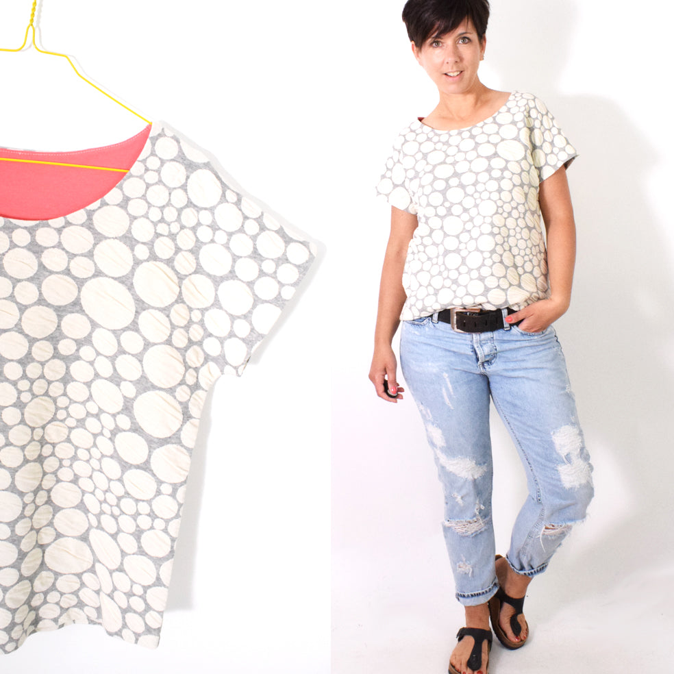teasyshirt-schnittmuster-leni-pepunkt-hhl-albstoffe-bloom-grau