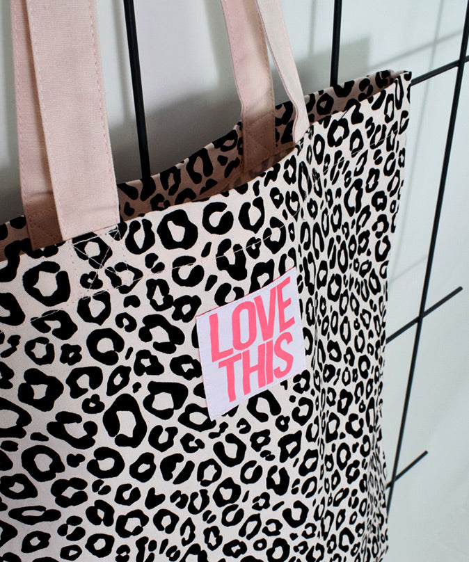 tote-bag-leni-pepunkt-patches-jutebeutel-rosa-3