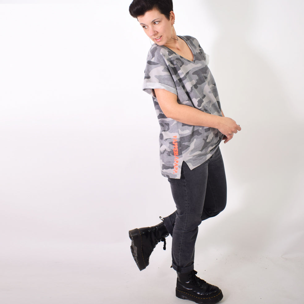 v-oversizedshirt-leni-pepunkt-camouflage-papperlapapp-3